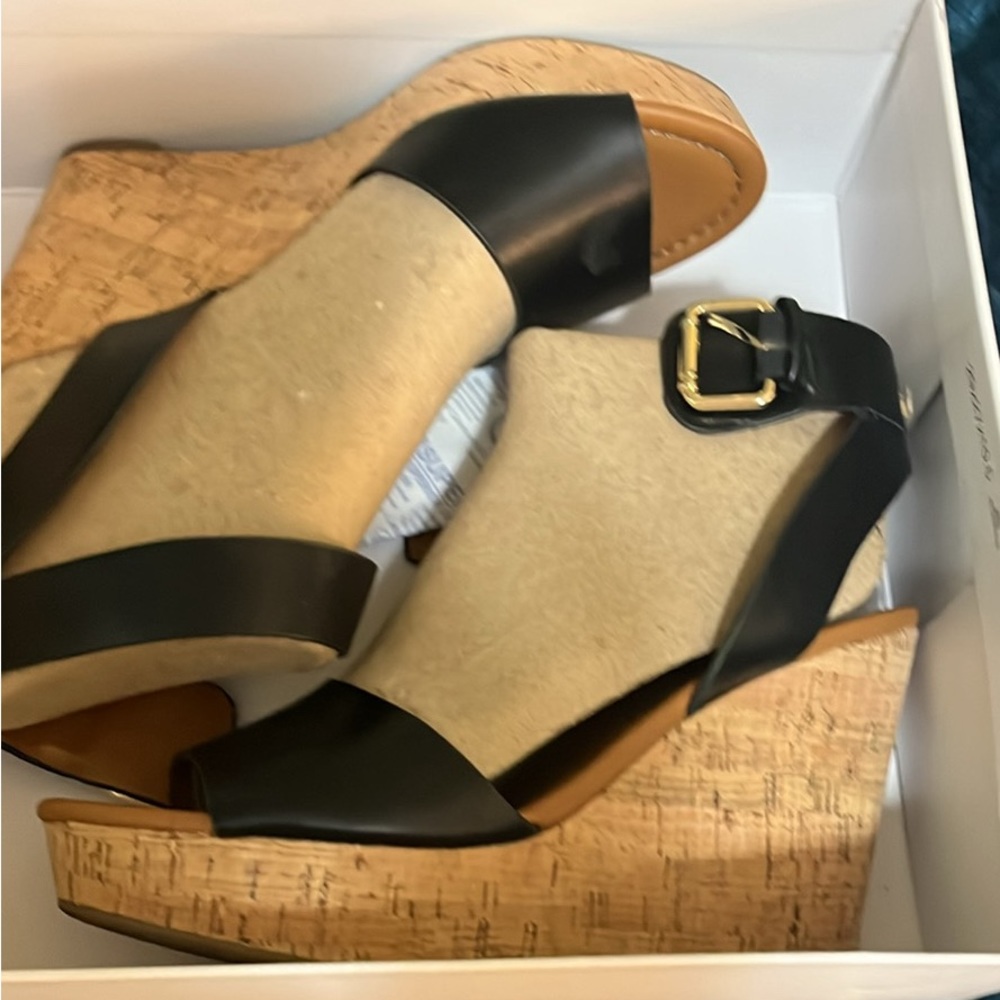 Beautiful Tommy Hilfiger size 8 brand new black wedges